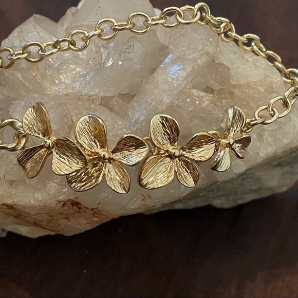4 leaf clover gold-tone chain, link bracelet - Picture 2 of 7